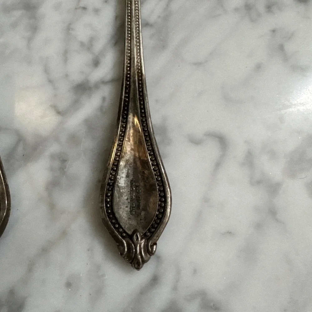 International Yorkshire Bead Hostess Serving Set Of 5 Pieces Silverplate